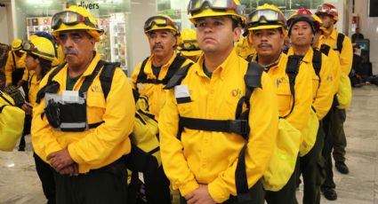 Envía México 102 bomberos más a Canadá; entre ellos tres hidalguenses