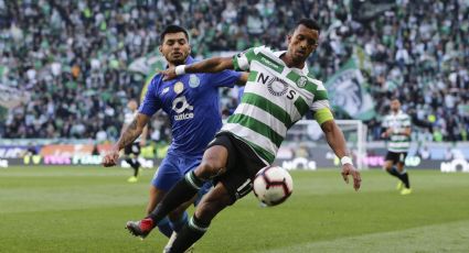 Herrera y Corona titulares en empate del Porto