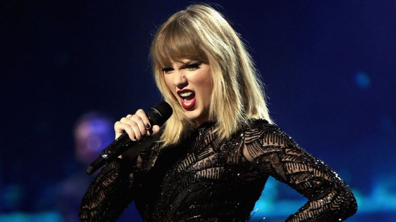 Taylor Swift hace gran donativo a joven para pagar su universidad