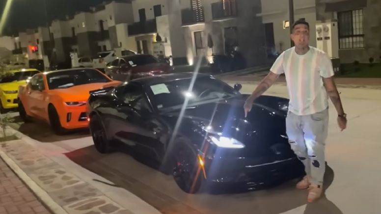 Mona y Geros: el youtuber presume su nuevo ‘juguete’, un Corvette de más de $2 millones