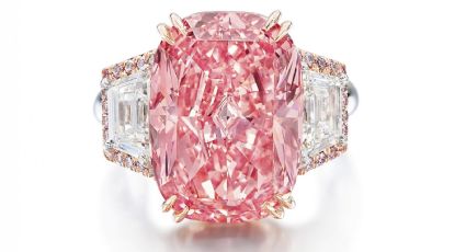 Diamante rosa alcanza récord de 49,9 mdd en subasta