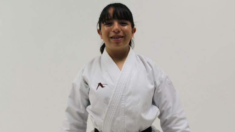 Fernanda Alonso gana la plata en Karate