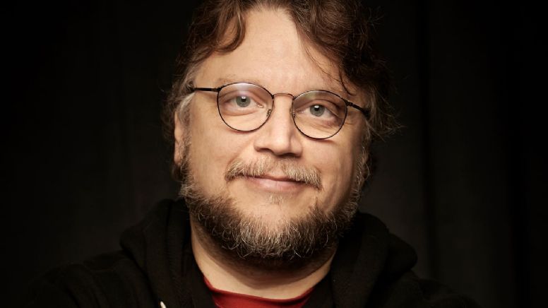 Guillermo del Toro ofrece pagar gastos de los Premios Ariel