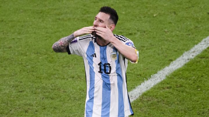 Argentina quiere venerar a un nuevo D10S, Lionel Messi