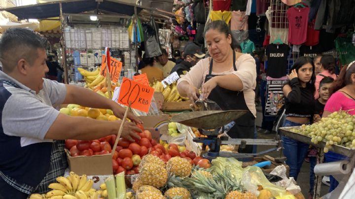 Celaya: Ventas de productos de temporada han estado a la baja dicen comerciantes