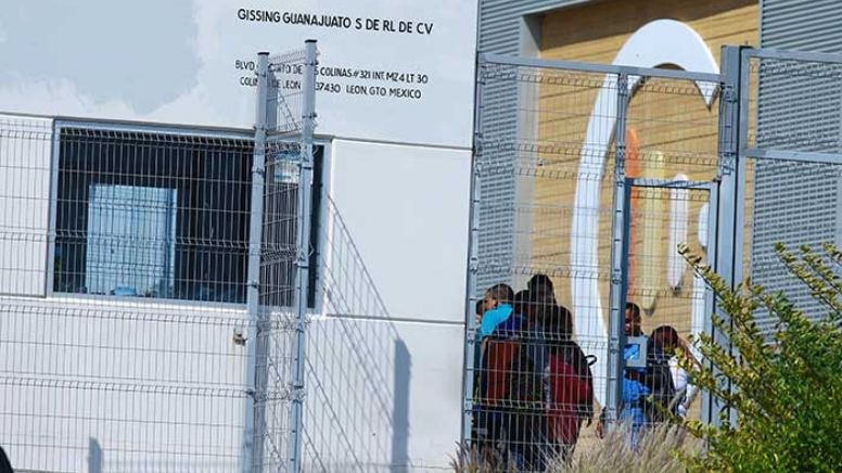 Gissing León: Reciben finiquitos totales extrabajadores a partir del lunes 5 de diciembre