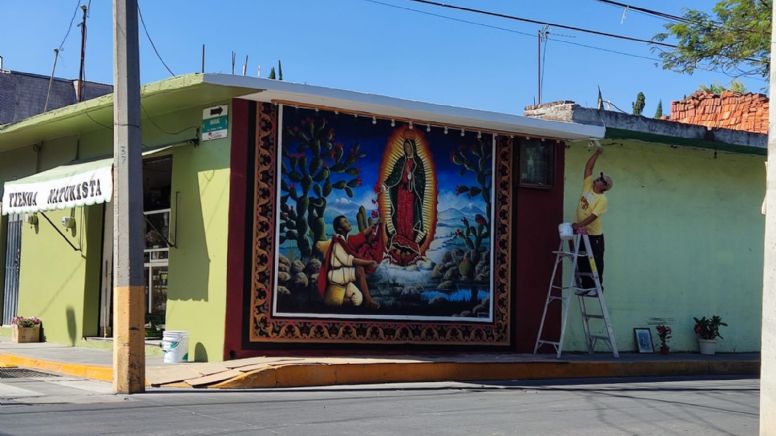 Moroleón: Dan 'manita de gato' a murales guadalupanos