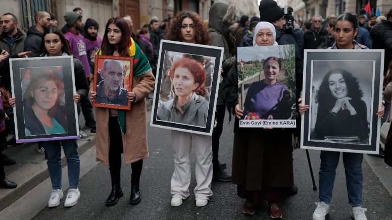 Ataque en París: Realizan marcha tras ataque contra centro kurdo