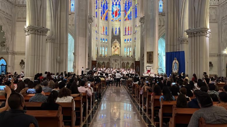 La Orquesta y Coro de Fundación León ofreció un concierto en el Templo Expiatorio 