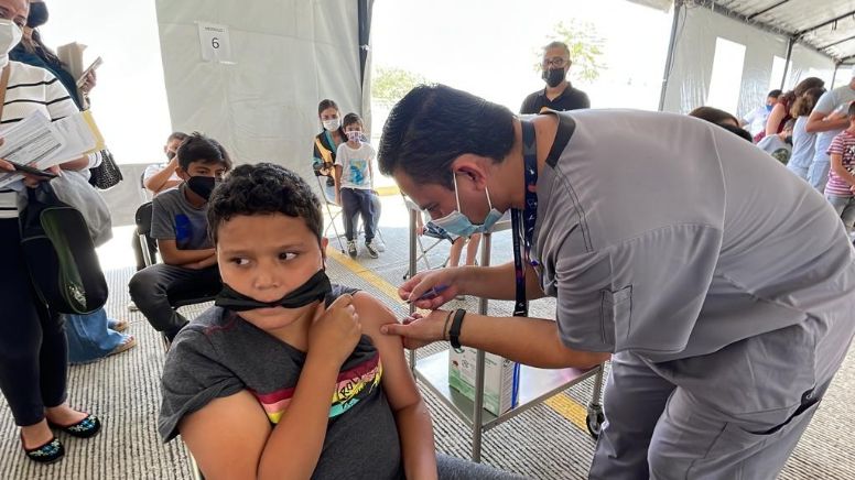 Vacuna Soberana: Ve infectólogo Alejandro Macías vacío en información tras aprobación de Cofepris