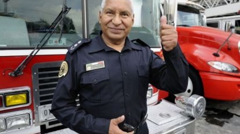 Netflix hace homenaje a bombero mexicano en un episodio especial de ‘Donde hubo fuego”