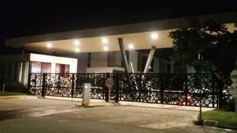 Seguridad en Jalisco: Hallan muerto a turista en hotel en Puerto Vallarta; su hijo le lloraba