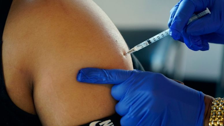 COVID: Moderna demanda a Pfizer y BioNTech por imitar su tecnología para realizar vacunas
