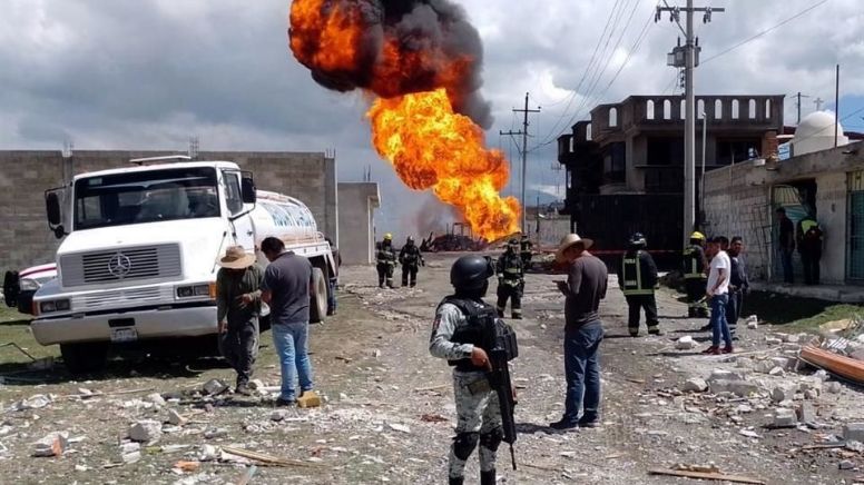 Explosión Pemex: Prende llamaradas ducto de la pterolera en Amozoc, Puebla