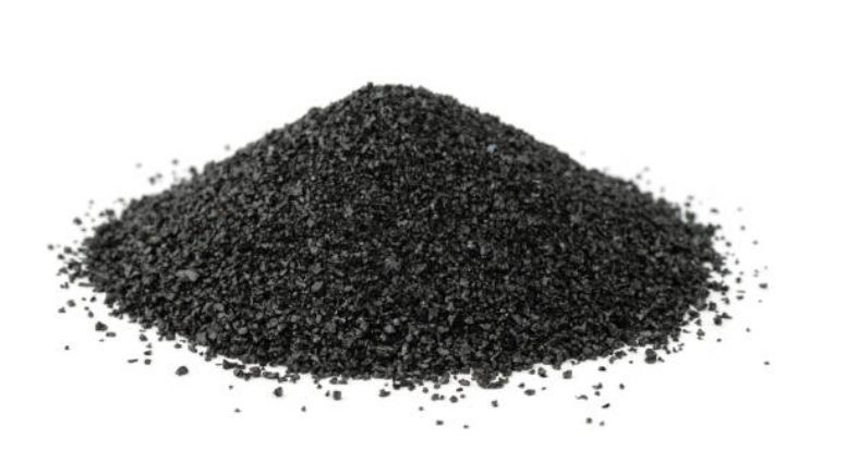 Carbón activado: Conoce los beneficios de este ingrediente negro