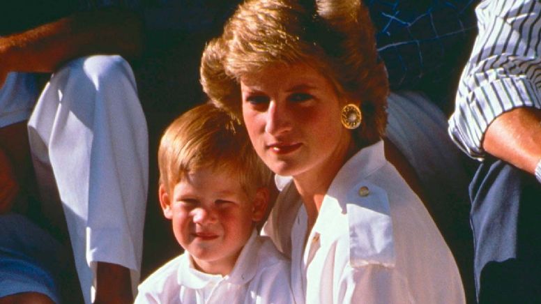 El príncipe Harry: la vida del hijo menor de la princesa Diana, a 25 años del accidente