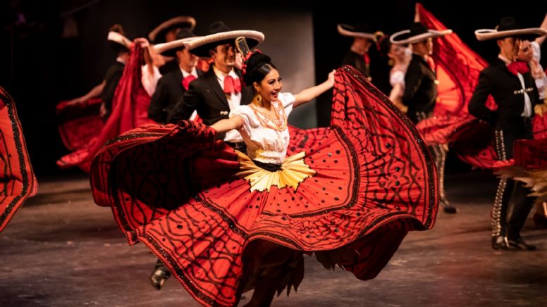 El Ballet Folklórico de México de Amalia Hernández resalta en su presentación el orgullo mexicano