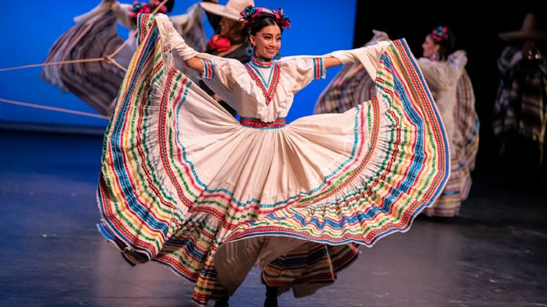 El Ballet Folklórico de México de Amalia Hernández resalta en su presentación el orgullo mexicano
