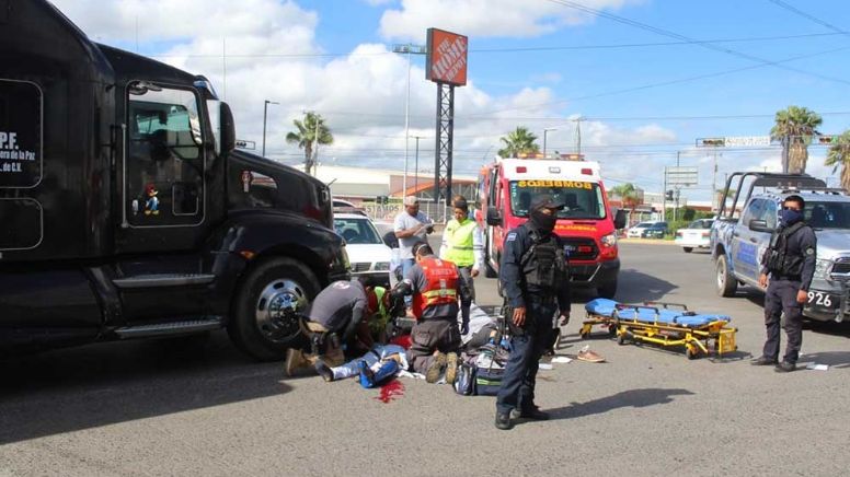 Accidente en Celaya: Atropella tráiler a 2 hombres que viajaban en moto sobre avenidas México-Japón y Tecnológico
