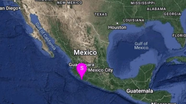 Sismo de 7.7 grados sacude a México