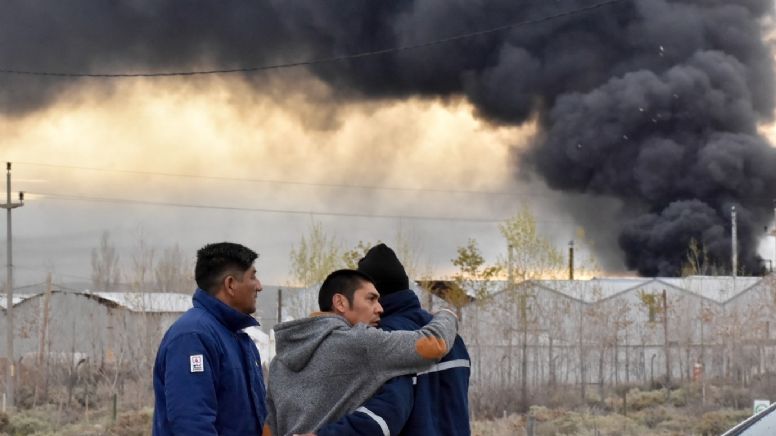 Argentina: incendio en refinería de petróleo deja 3 muertos