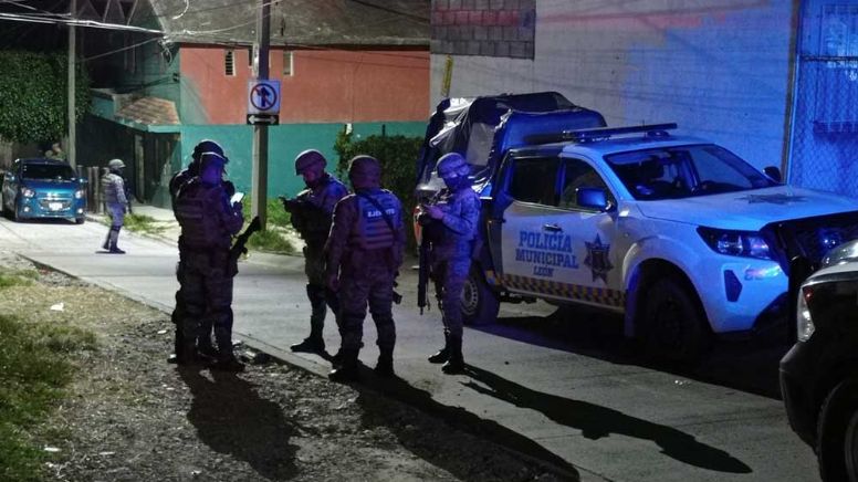 Balacera en León: Le disparan a joven al salir de casa, en la colonia Campo Verde