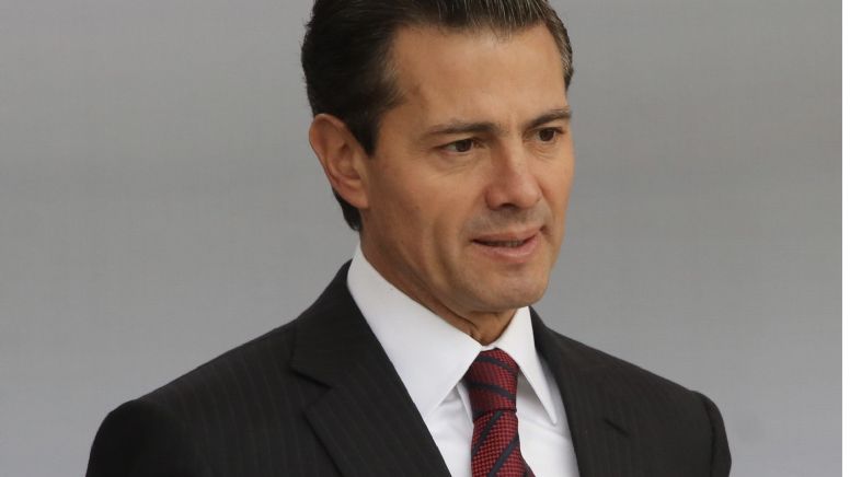 Enrique Peña Nieto propuso a exalcalde de Iguala salir del País tras caso Ayotzinapa