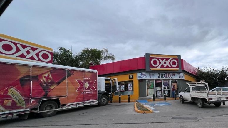 Tiendas OXXO de Irapuato recortan sus horarios presuntamente por seguridad