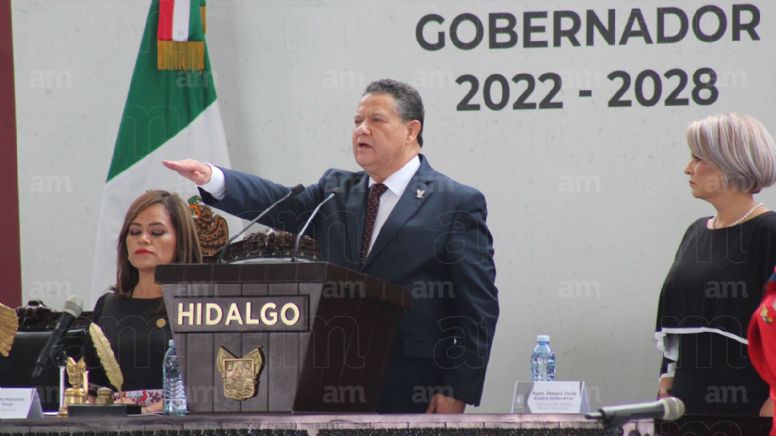 Julio Ramón Menchaca Salazar nuevo gobernador de Hidalgo, rindió protesta