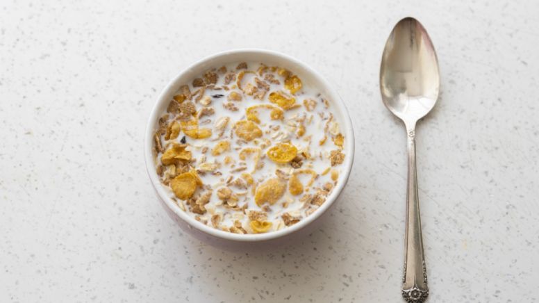¿Comes cereal con leche todos los días? Esto te puede pasar