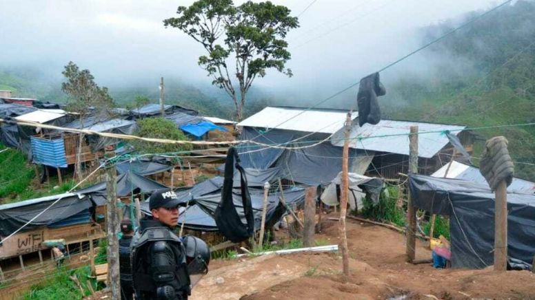 Minería en Ecuador es declarada como amenaza para a la seguridad por ser ilegal