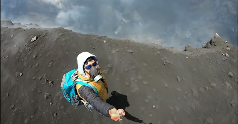 En 2020 el youtuber subió hasta el cráter del Popocatépetl y afirmó sería la última vez que lo haría. 