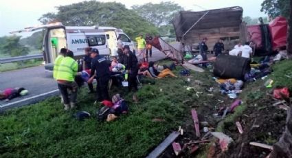 Termina ‘sueño americano’ para 10 migrantes cubanas; hay 17 heridos graves en choque de camión