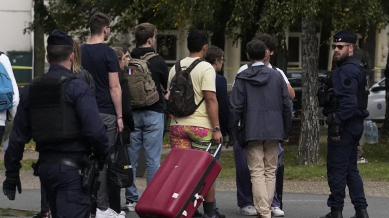 Profesor muere degollado por un atacante de origen checheno en Francia