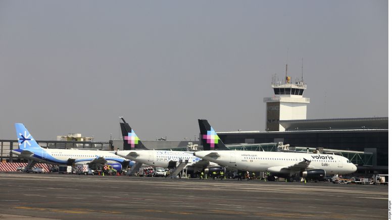 Sufre doble apretón sector aeroportuario