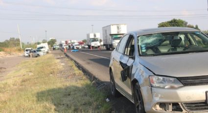Adulto mayor muere atropellado en autopista Celaya-Salamanca