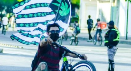 'Ruedan' miles en León para exigir la legalización del cannabis recreativo