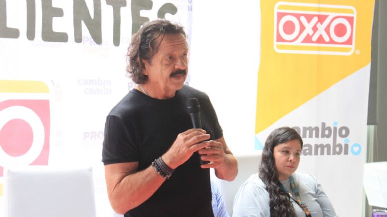 Apoyan clientes Oxxo a Nutrición y Vida y damnificados de Acapulco