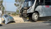 Conductor de transporte de personal pierde el control y choca contra muro de contención en la Salvatierra-Celaya