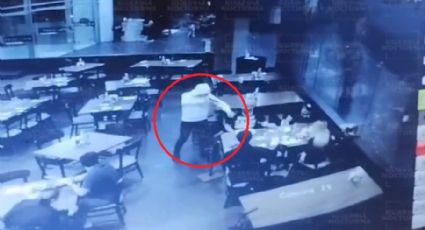 Asalto en Guadalajara: Encapuchado encañona a pareja y su niña en restaurante; les arrebata joyería