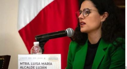 Reprochan a Luisa María Alcalde presentar un país de 'fantasía' o 'pejelandia' 