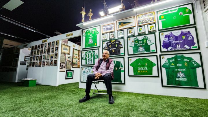 Primo Quiroz presenta su libro dedicado al Club León