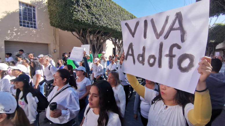 '¡Fuera el PAN!': Exigen cientos justicia por el asesinato de Adolfo Enríquez Vanderkam