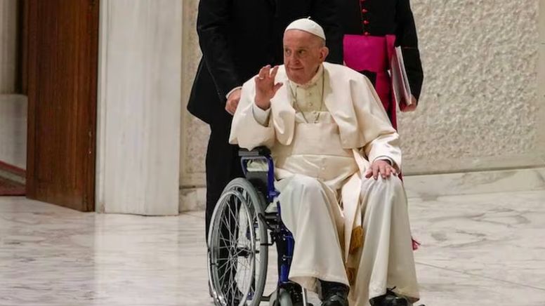El Papa Francisco recibe antibióticos por vía intravenosa; cancelan su agenda nuevamente