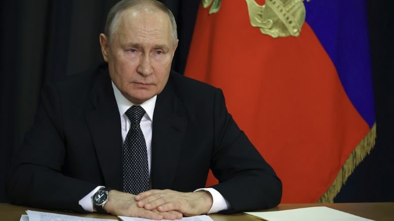 Acusa Putin a Occidente por intentos de destruir Rusia previo a arrancar campaña presidencial