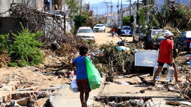 Huracán Otis: Asegura AMLO que entregarán 3 millones de despensas en Acapulco y Coyuca