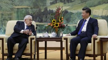 Muerte de Kissinger genera ola de elogios y críticas en el mundo