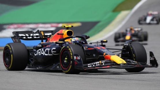 Checo Pérez sube al podio en la carrera sprint del Gran Premio de Brasil
