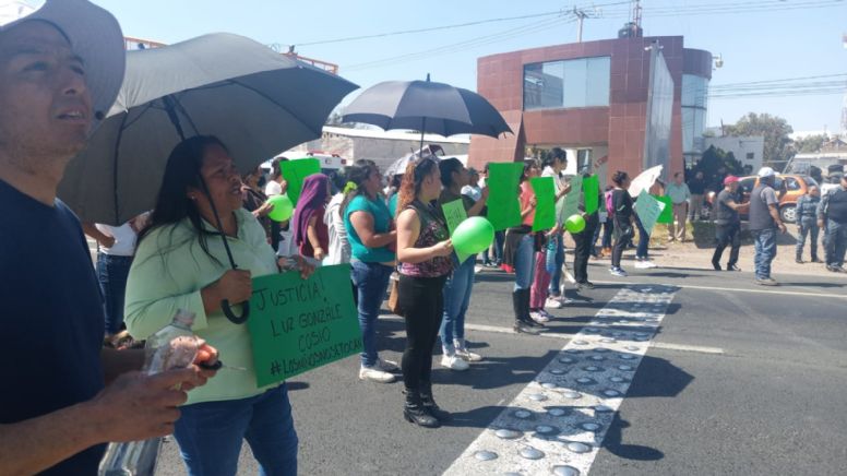 Por supuesta violación contra alumnos en jardín de niños, bloquean la México-Pachuca