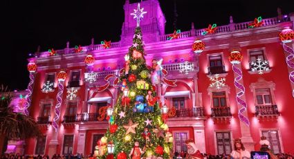 Así fue el encendido del árbol de Navidad en León | VIDEO